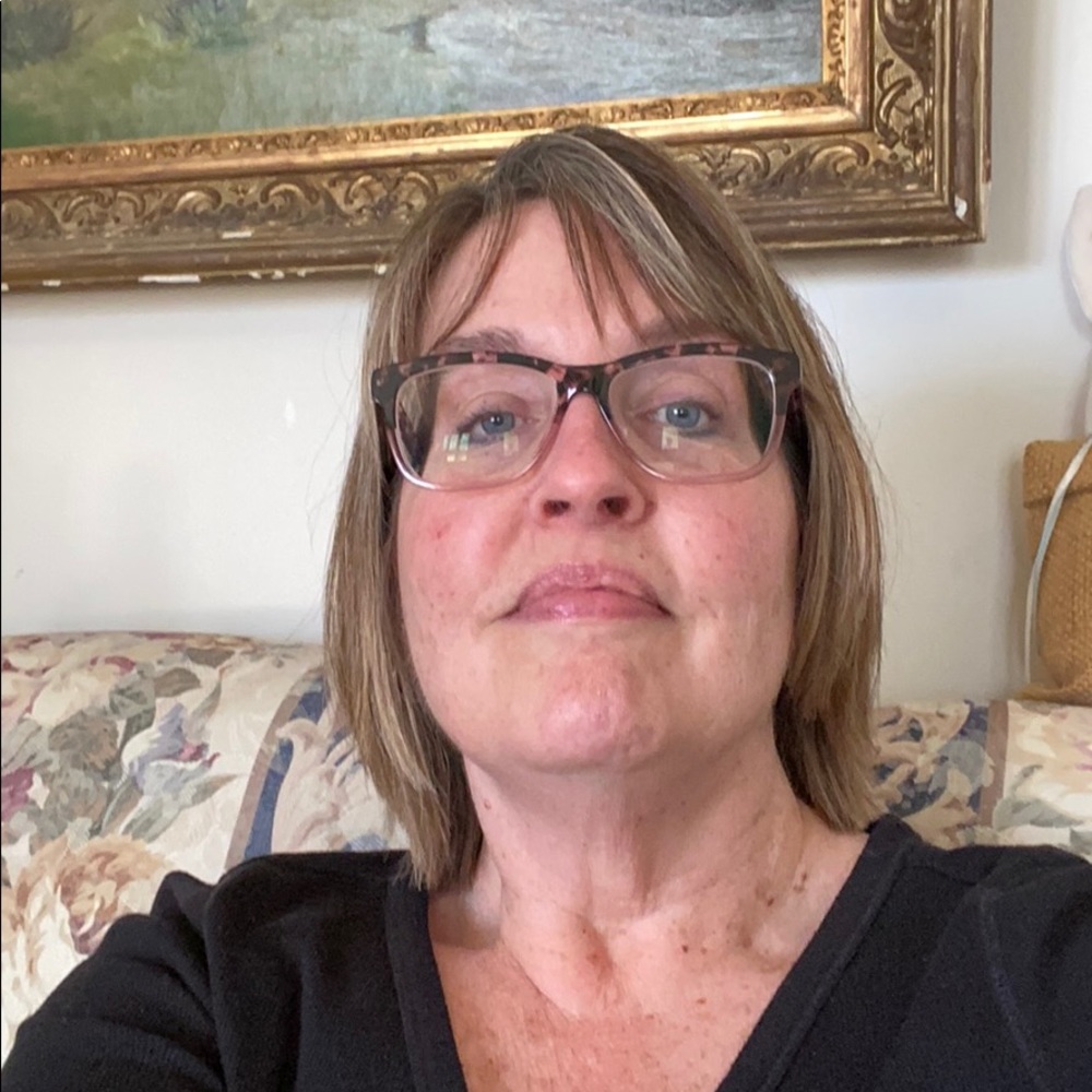 Meet your Posher, Laura